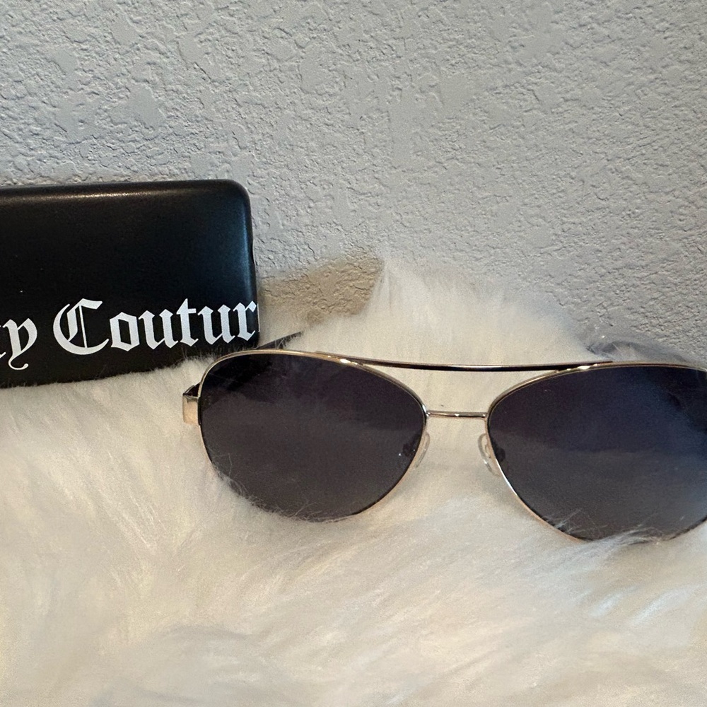 Juicy Couture Gold Frame Aviator Sunglasses with Black Lenses